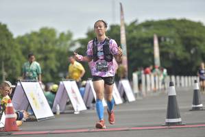 BIB: 07841
                            <button type="button" onclick="openModal(4944767)" class="btn btn-primary btn-sm float-right btn-popup" data-toggle="modal" data-target=".modal-high-quality">
                        <i class="fas fa-shopping-cart"></i> Add to Cart
                    </button>
                                            <button type="button" onclick="isThisMe(4944767, true)" class="btn btn-success btn-sm float-right btn-popup btn-isme hidden" data-toggle="tooltip" data-placement="bottom" title="นี่คือรูปของคุณใช่ไหม คลิกที่นี่เพื่อเอาเข้าอัลบั้ม">
                        <i class="fas fa-plus"></i> Add to album
                    </button>
                    <button type="button" onclick="isThisMe(4944767, false)" class="btn btn-warning btn-sm float-right btn-popup btn-isnotme hidden">
                        <i class="fas fa-ban"></i> Remove from album
                    </button>